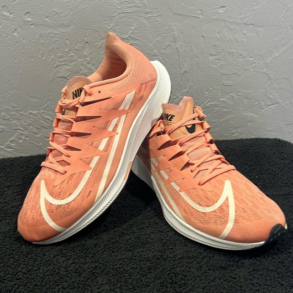 🔥🔥 NIKE Zoom Rival Fly Coral White Women Sneakers Size‎ 11 - PERFECT!